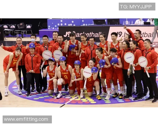 武汉羽毛球队在世界杯中的灵活性表现引发热议展现出强大竞争力与团队协作精神